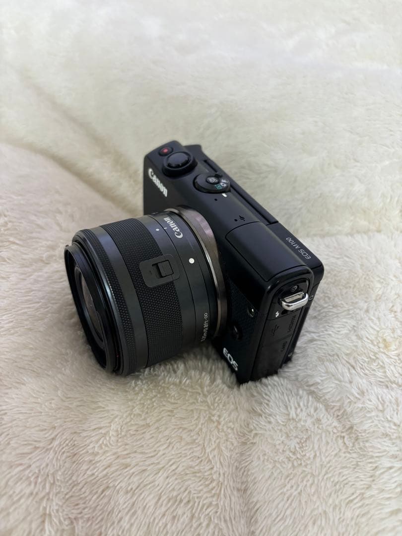 【美品】Canon キャノン EOS M100 ミラーレス一眼 ブラック