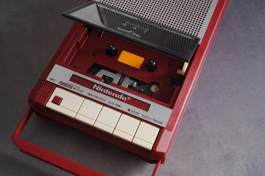 任天堂 データレコーダ・HVC-008 動作品 ニンテンドー カセットレコーダー