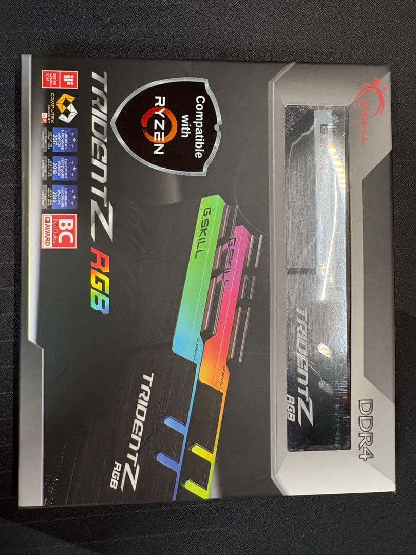 メモリー G.SKILL TridentZ RGB DDR4-3200C 16GB