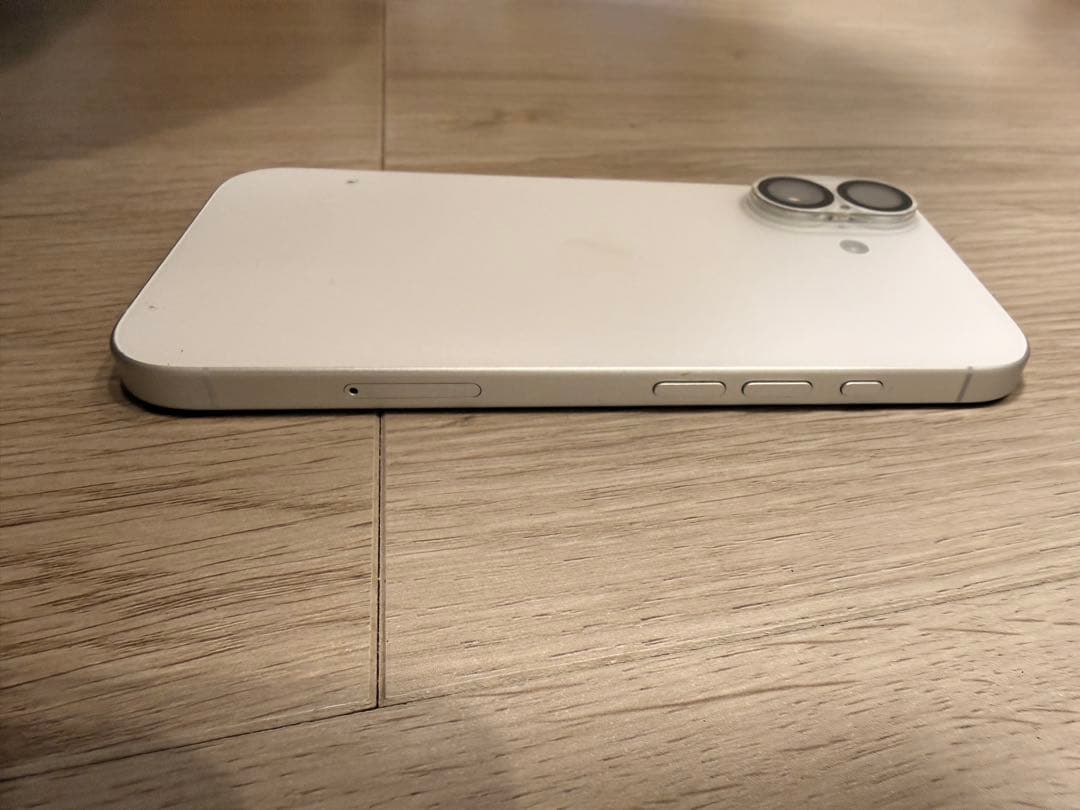 iPhone16 128GB ホワイト