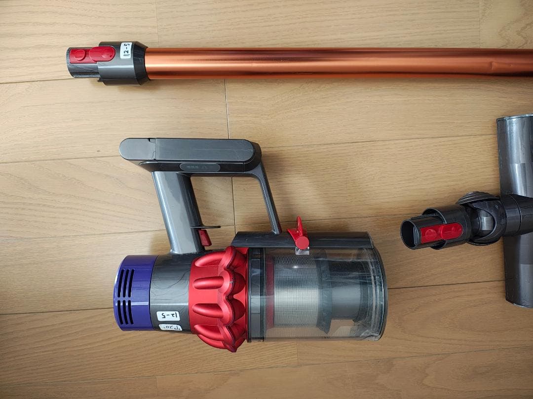 ダイソン★コードレス掃除機★V10★ＳV12★バッテリー新品と大差なし★5