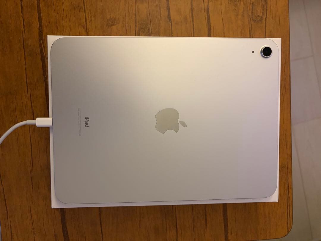 Apple iPad (第10世代) 64GB シルバー Wi-Fi