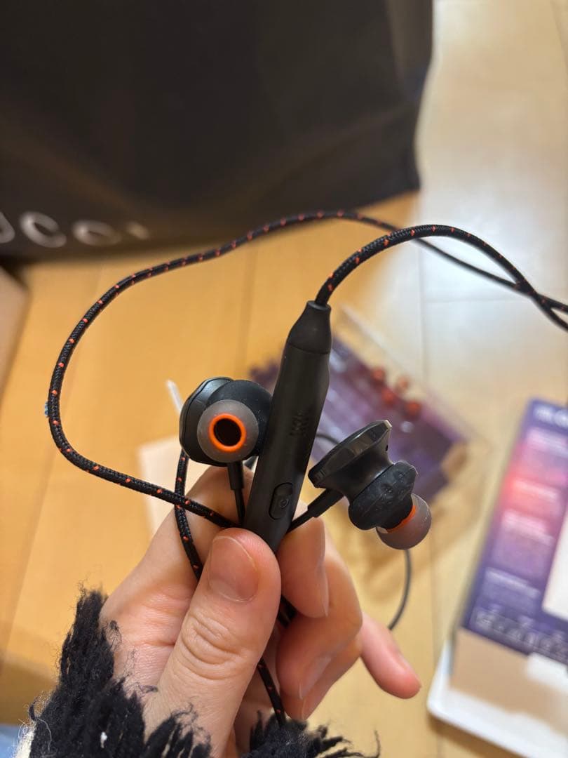 JBL QUANTUM 50 有線イヤホン