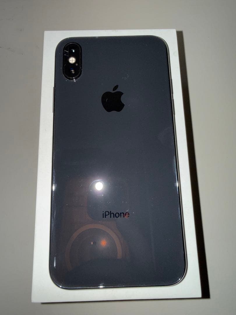 iPhone XS スペースグレー 256GB