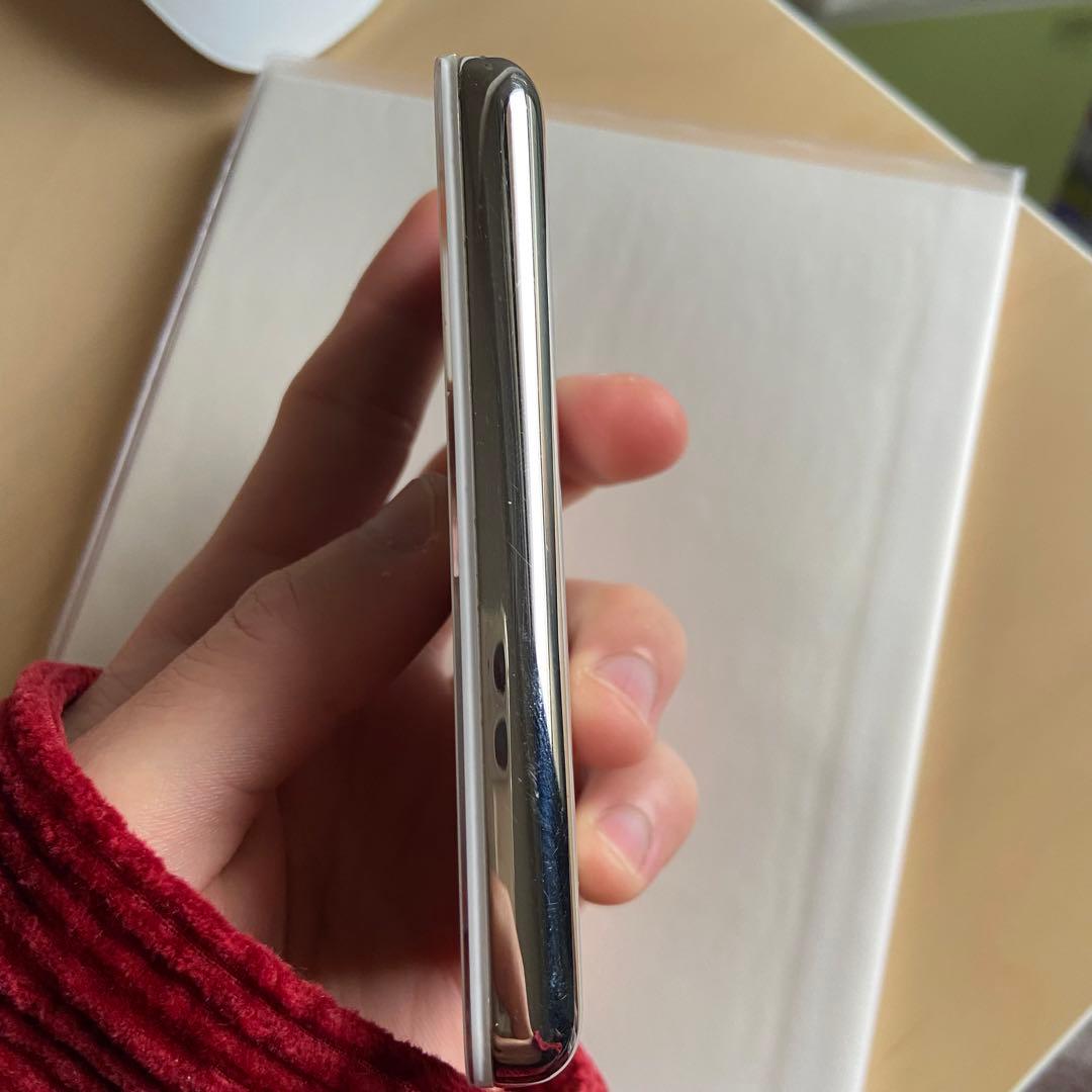 iPod classic 第5世代 30GB ホワイト 充電ケーブル付き