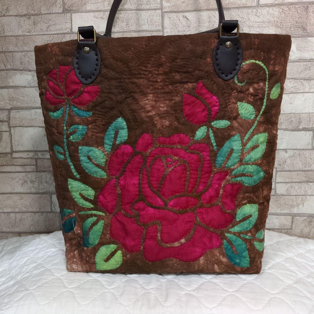 バラのハワイアンキルトバッグ　ハンドメイド