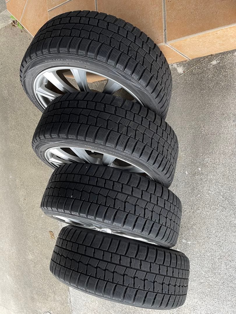 スタッドレスタイヤ プリウス 225 / 40R18 880 PHV GR用