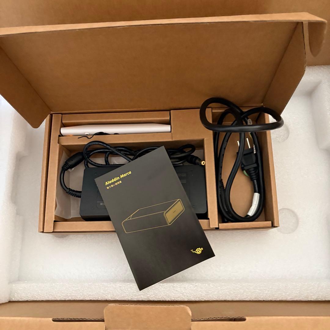 【美品】アラジンマルカ　Aladdin Marca 超短焦点プロジェクター