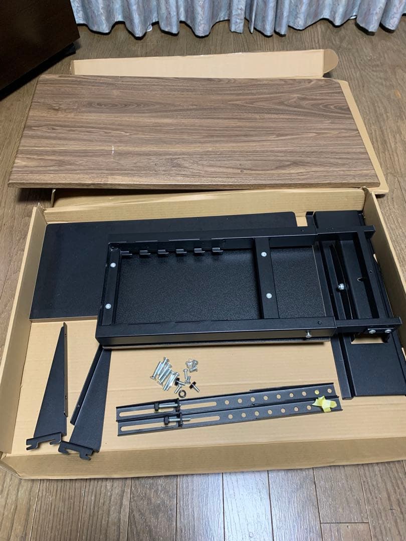 テレビスタンド(TVは付きません)