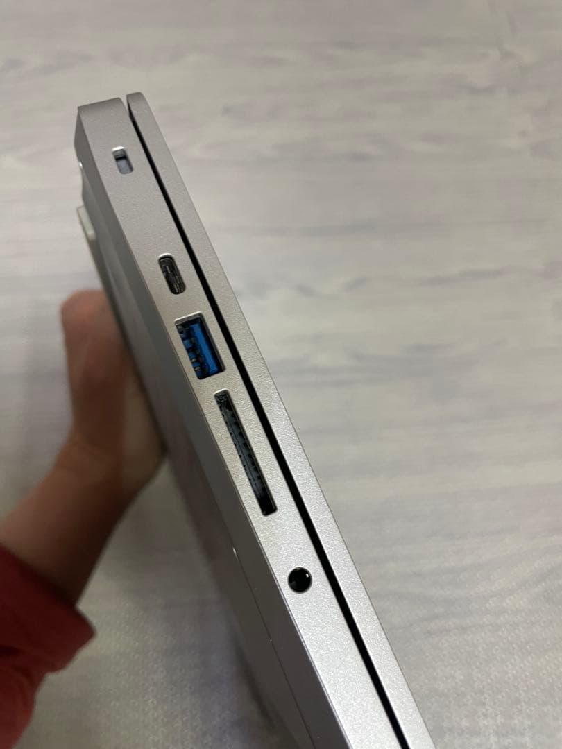 マウスコンピューターDAIVノートPC 本体