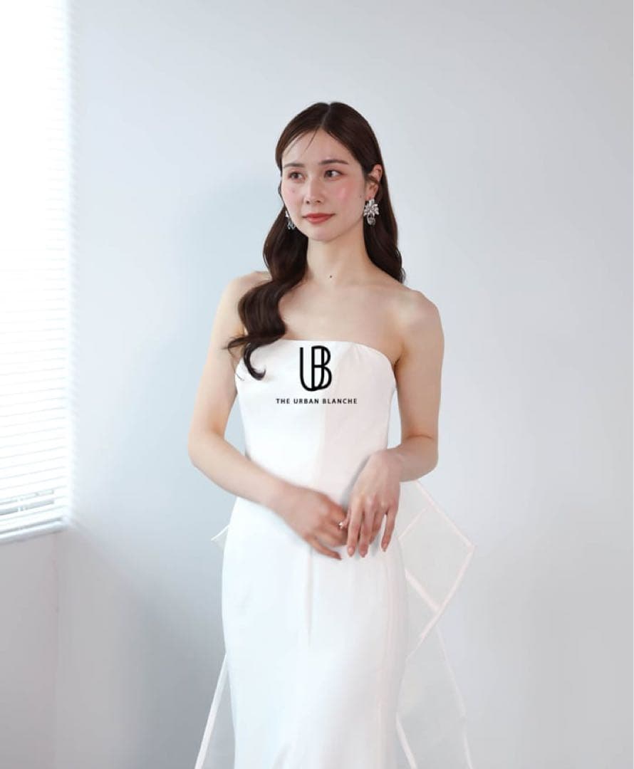 【p.】 アーバンブランシュ WD110 ウェディングドレス パフスリーブ