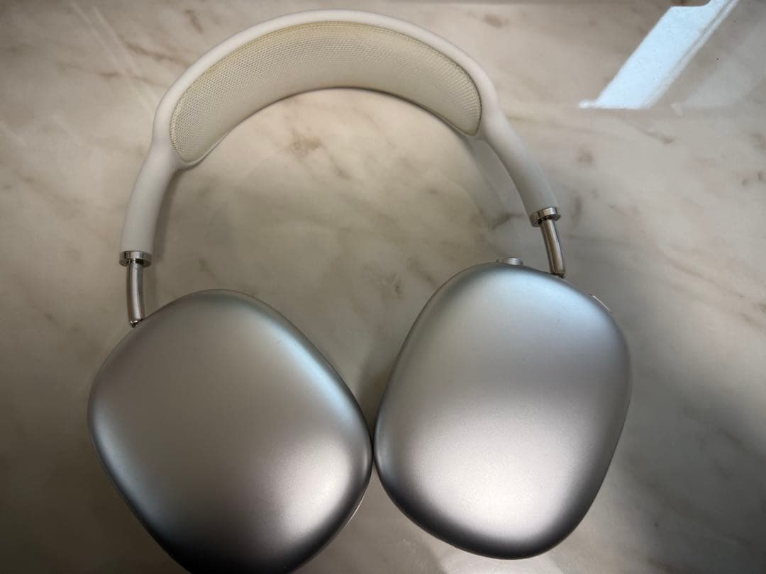 AirPods Max箱付き