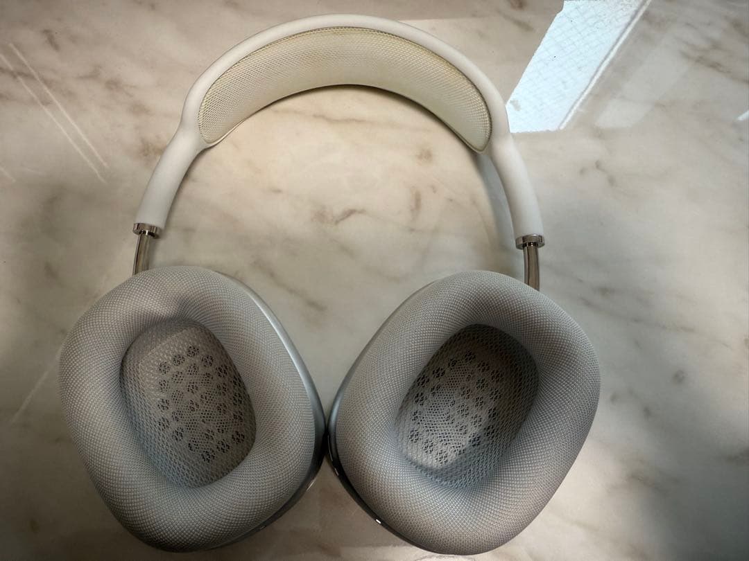 AirPods Max箱付き