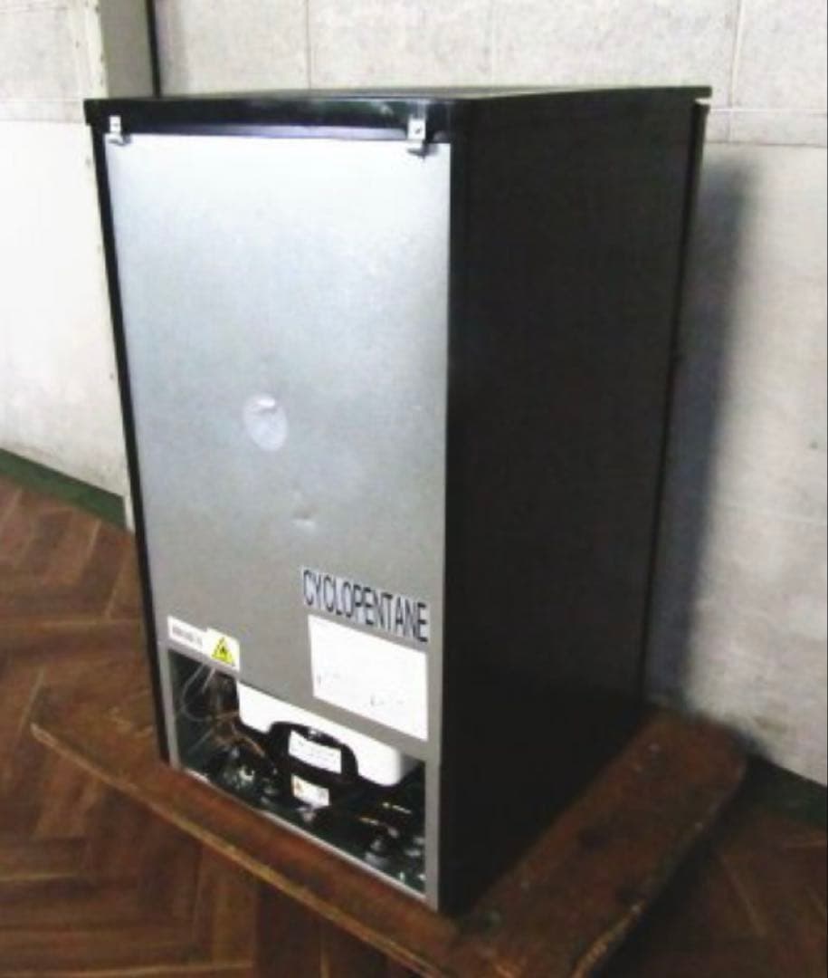 ノンフロン　冷凍冷蔵庫　美品　激安　comfee 冷蔵　冷凍　コンフィー