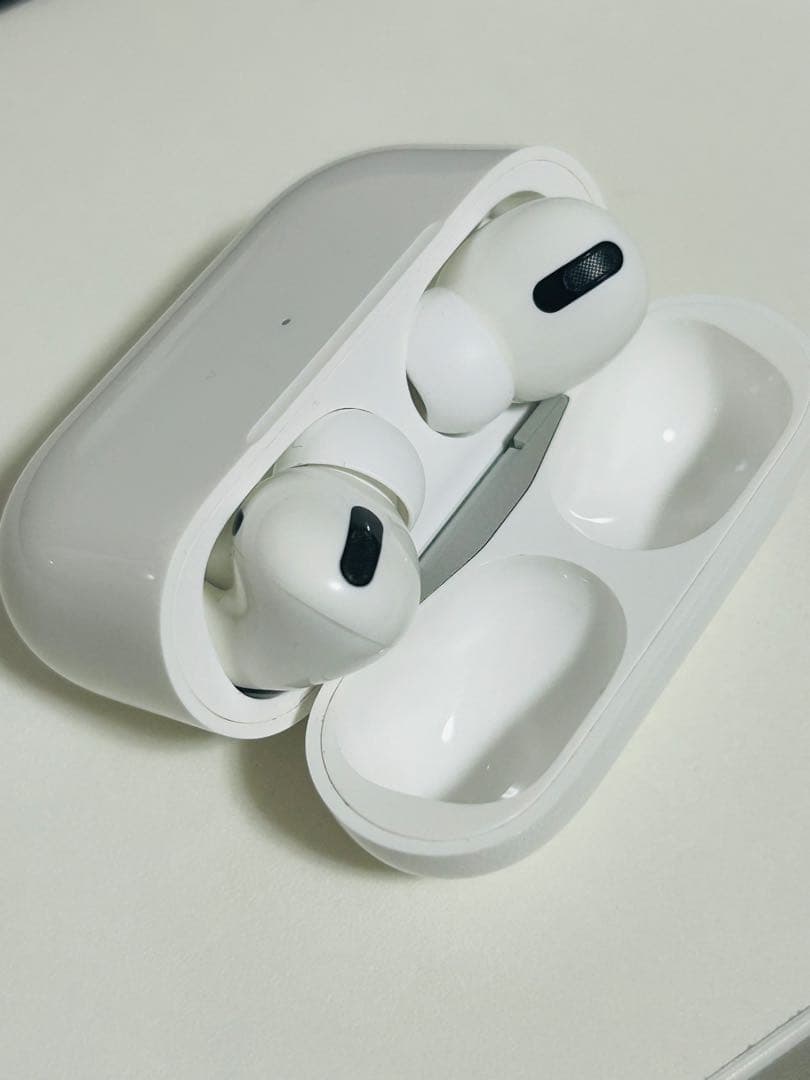 AirPods Pro 本体 新品コード&イヤチップ