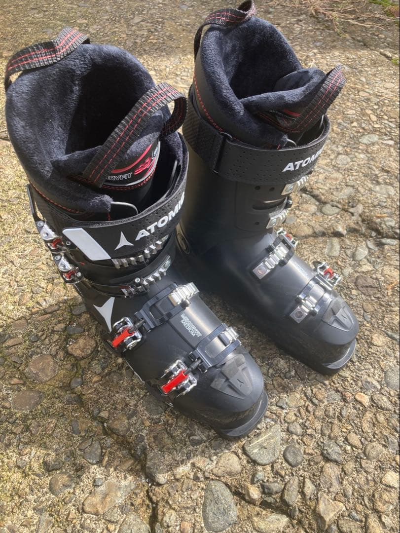 ATOMIC スキー ブーツ ブラック
