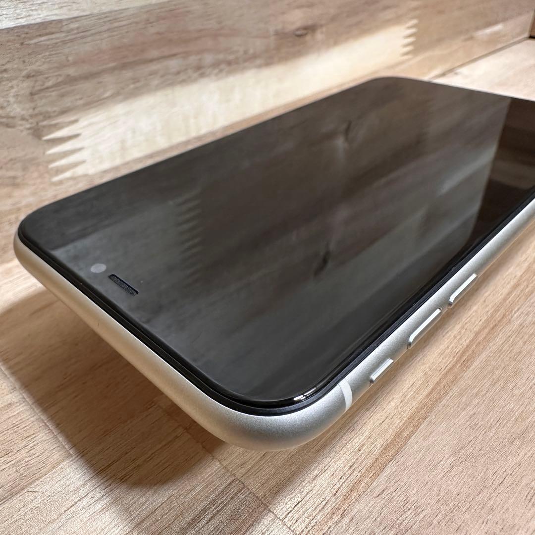 【極美品】iPhone11 箱付 本体 ホワイト 128GB SIMフリー