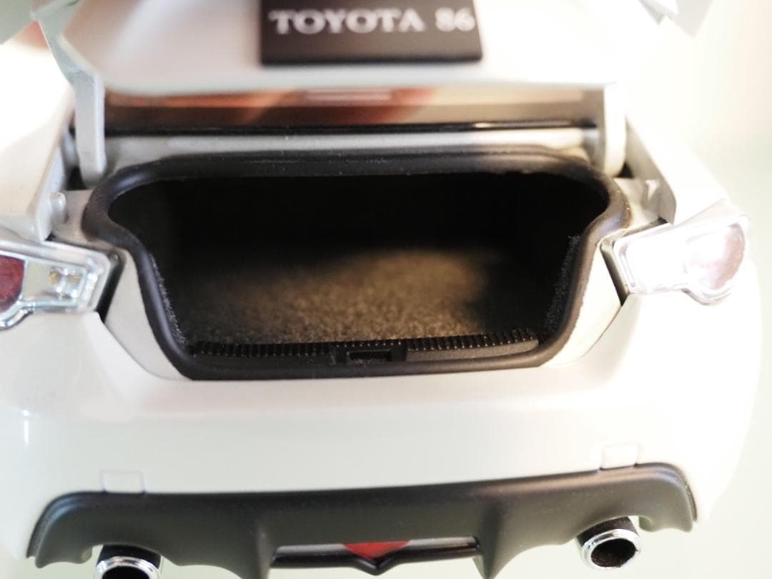 AUTOart 1/18 トヨタ 86 GTリミテッド（ホワイトパール）