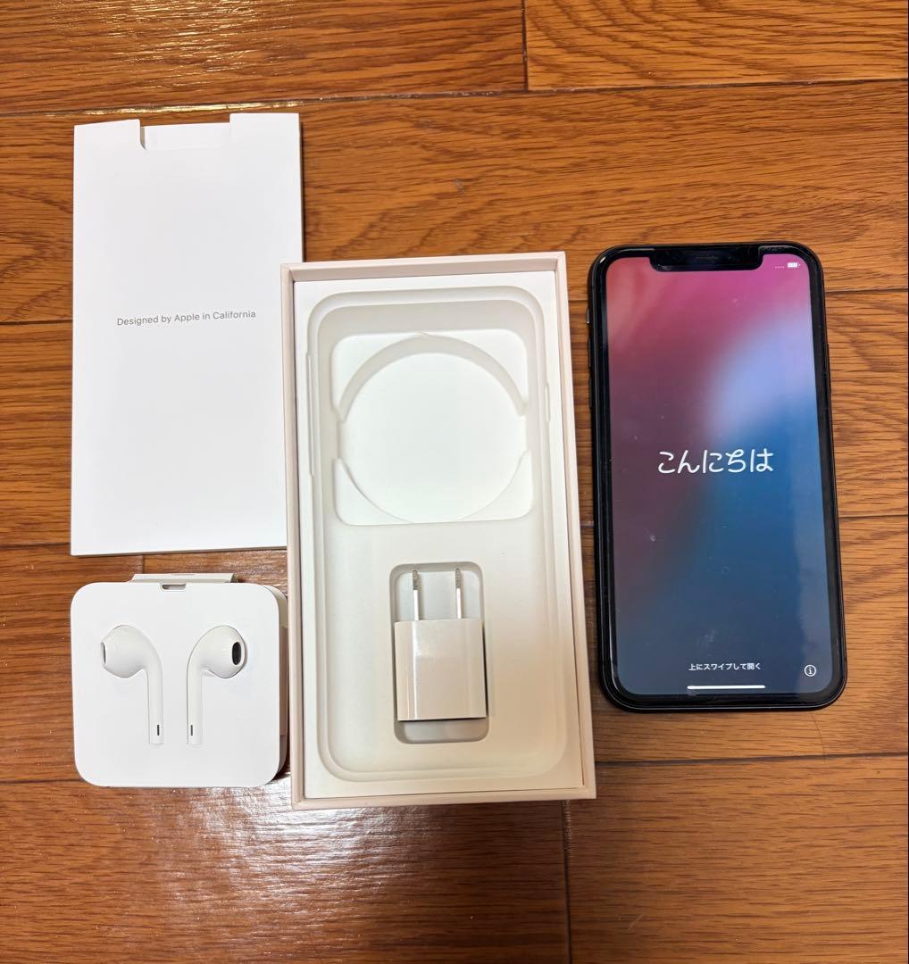 【美品】Apple iPhone 11 スペースグレー本体