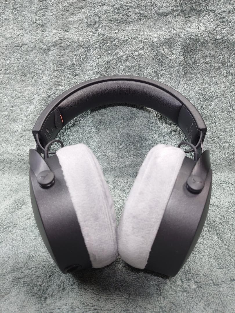 beyerdynamic DT 700 PRO X（交換用純正イヤーパッド付き）