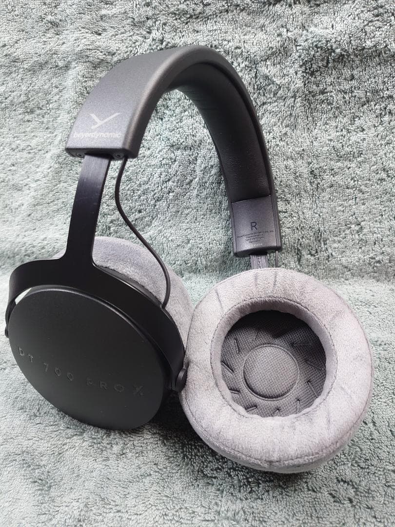 beyerdynamic DT 700 PRO X（交換用純正イヤーパッド付き）