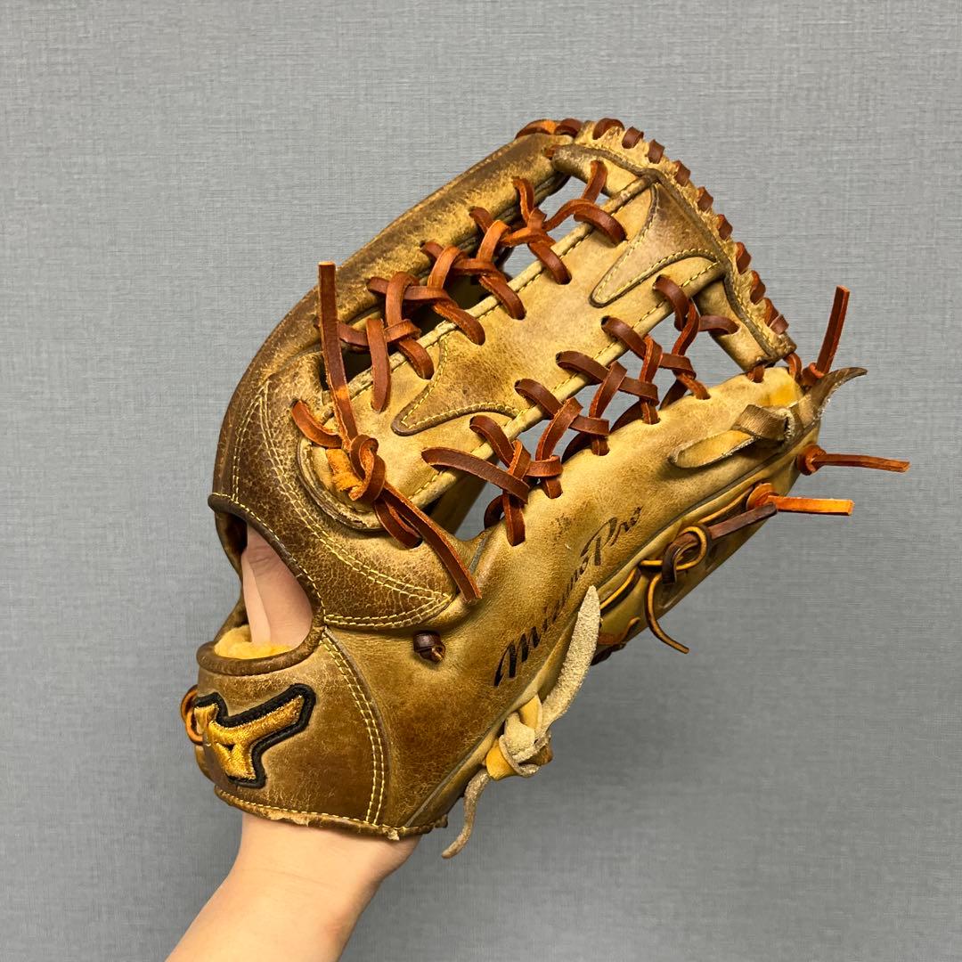 1050 ミズノプロ 型抜群 即戦力 硬式 外野手用グローブ