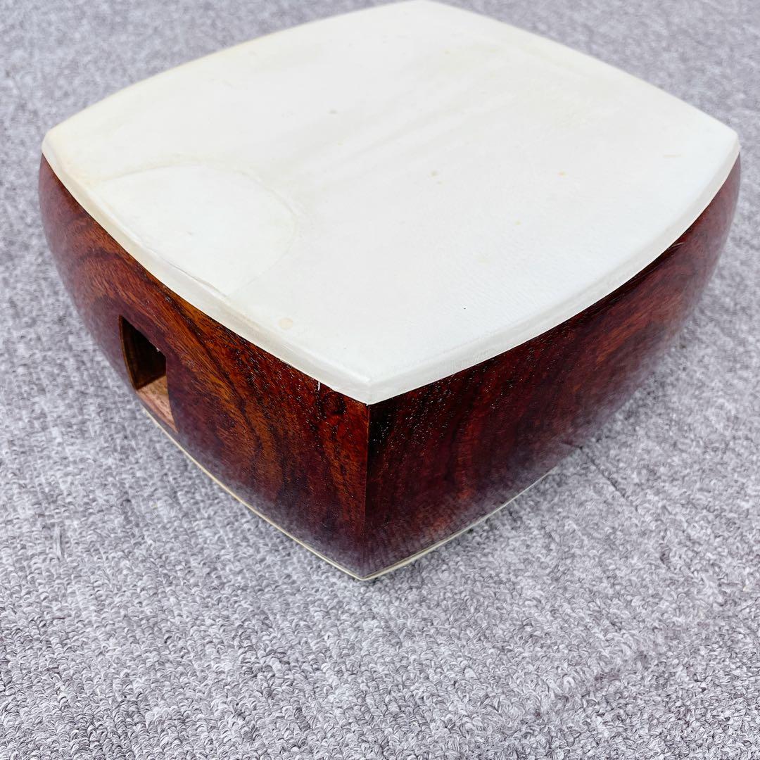 三味線 中棹 トチ 紅木 金細 東サワリ 段違い溝 綾杉彫り 和楽器