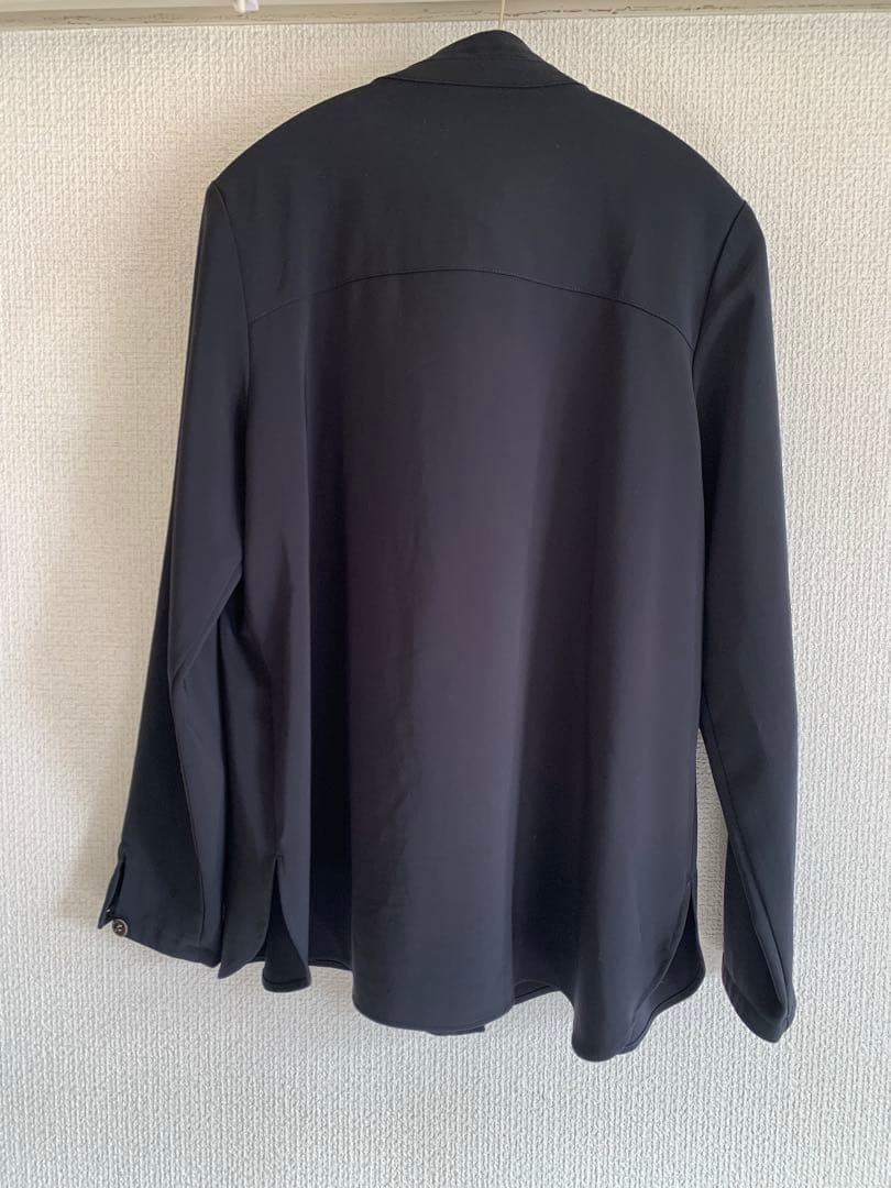 SOEJU スタンドカラータックブラウス