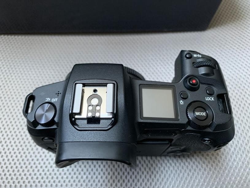 Canon EOS R デジタル一眼レフ 本体