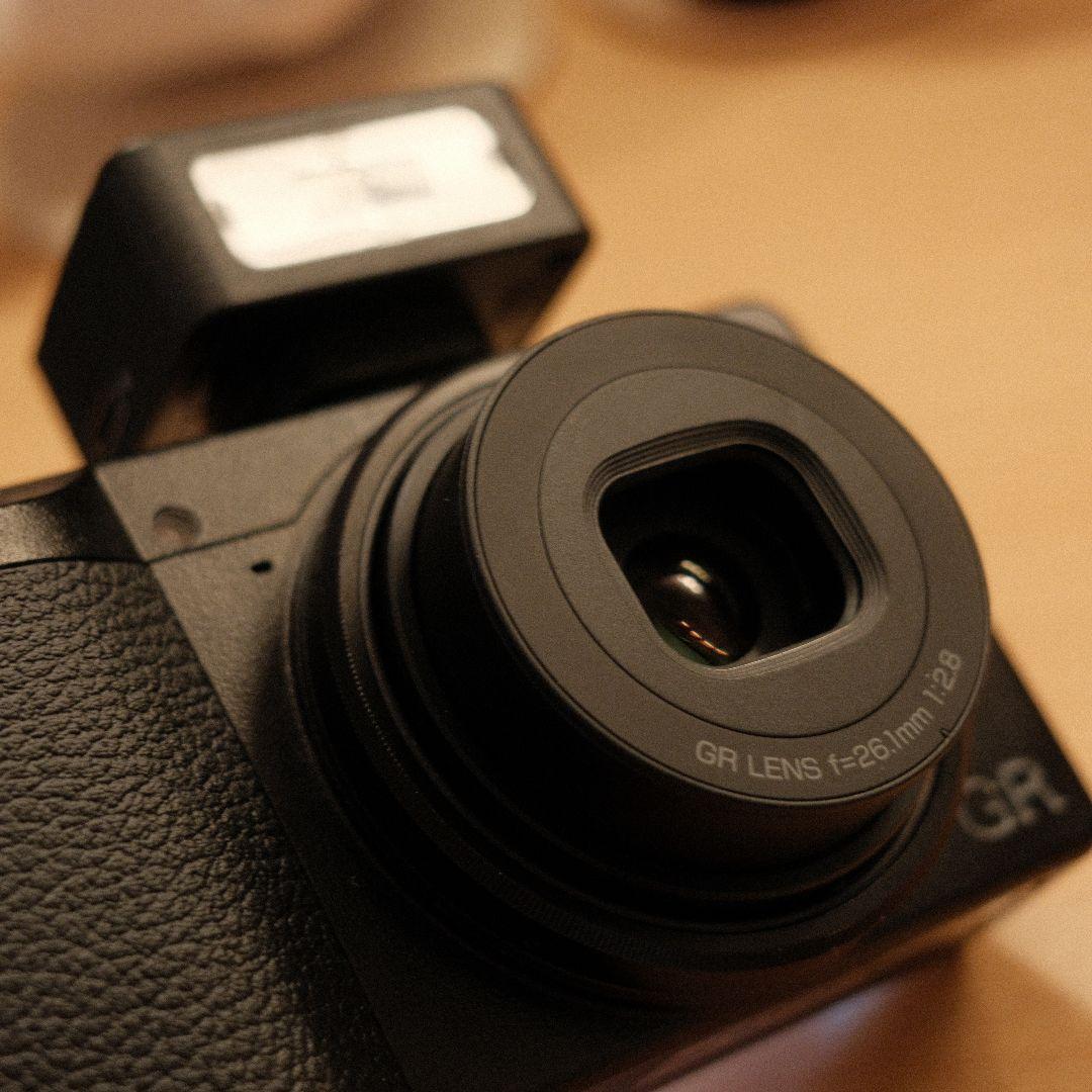 RICOH GR IIIx コンパクトデジタルカメラ【シャッター回数1303回】