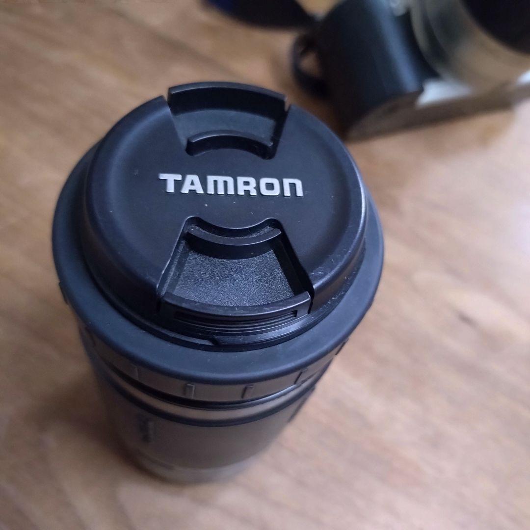 Canon NEW EOS KISS 本体と　TAMRONレンズ　セット