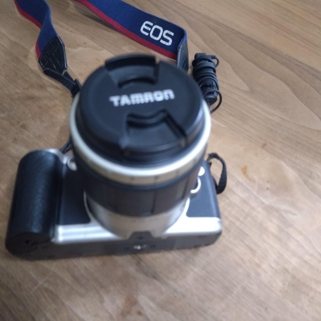 Canon NEW EOS KISS 本体と　TAMRONレンズ　セット