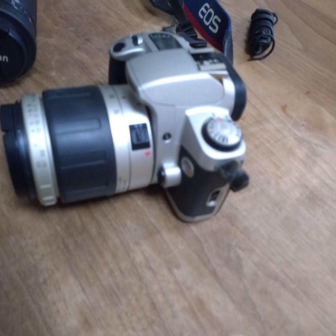 Canon NEW EOS KISS 本体と　TAMRONレンズ　セット