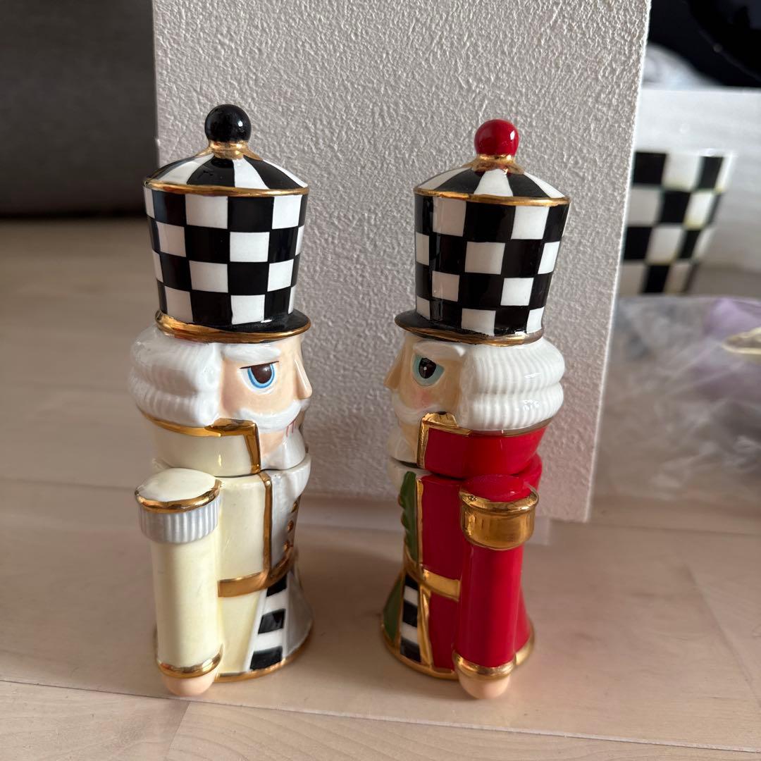 Mackenzieマッケンジーチャイルズ　ペッパー入れセット　ナットクラッカー