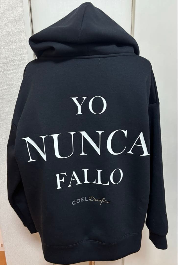 お値下！COELxDesafio バックロゴフーディ ブラック S