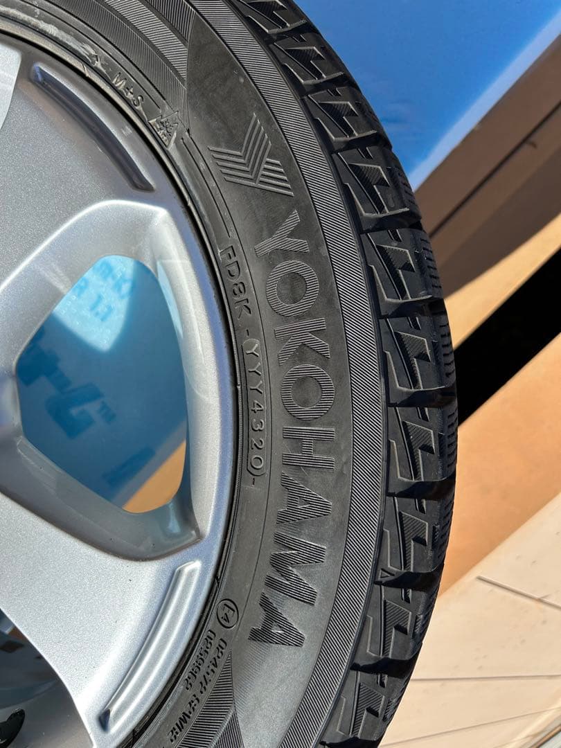 VW純正　16インチホイール　スタッドレスタイヤ4本セット　ゴルフ7や6などに！