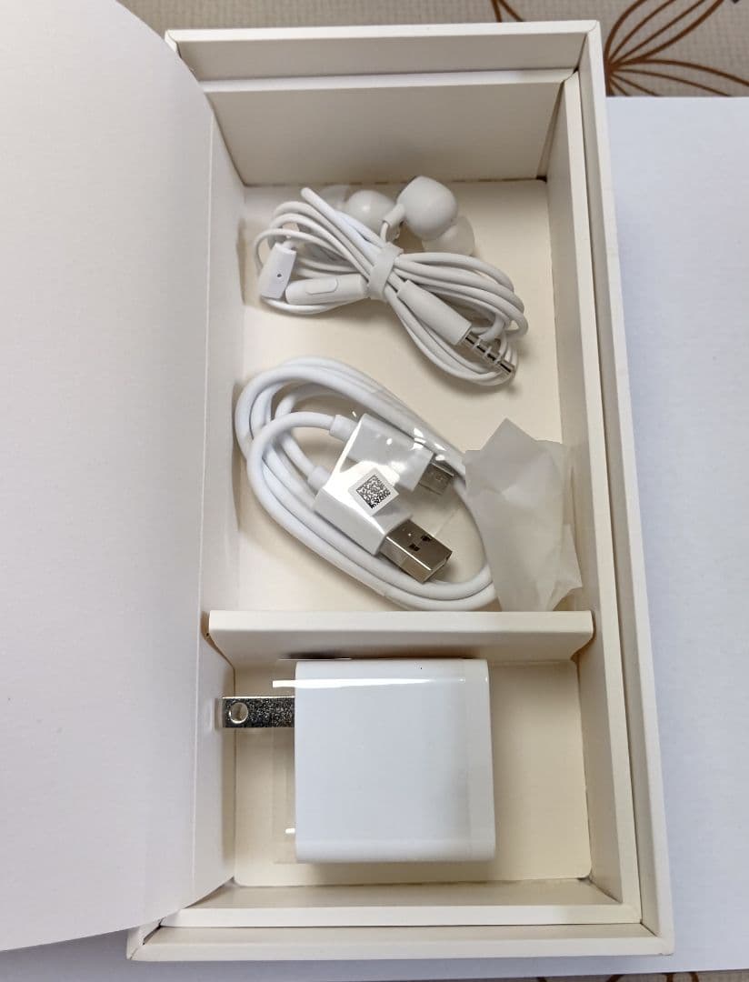 ASUS ZenFone Max Pro M1 (ZB602KL)箱・付属品完備