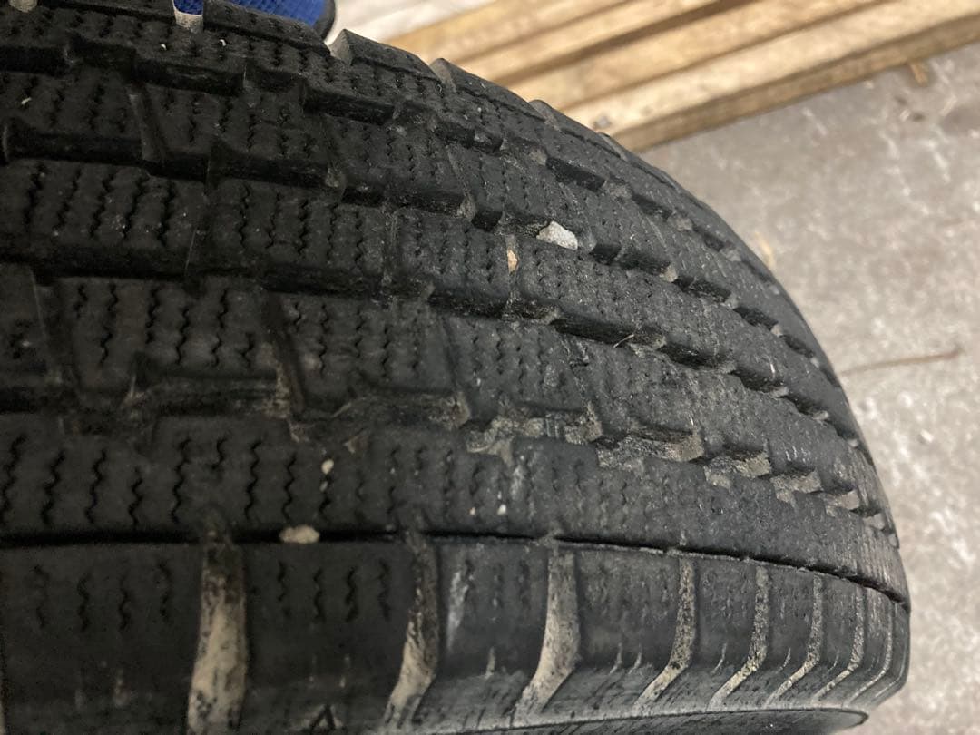 軽トラ全般スタッドレス！W300 145/80R12 4本セット