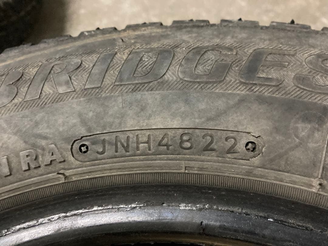 軽トラ全般スタッドレス！W300 145/80R12 4本セット