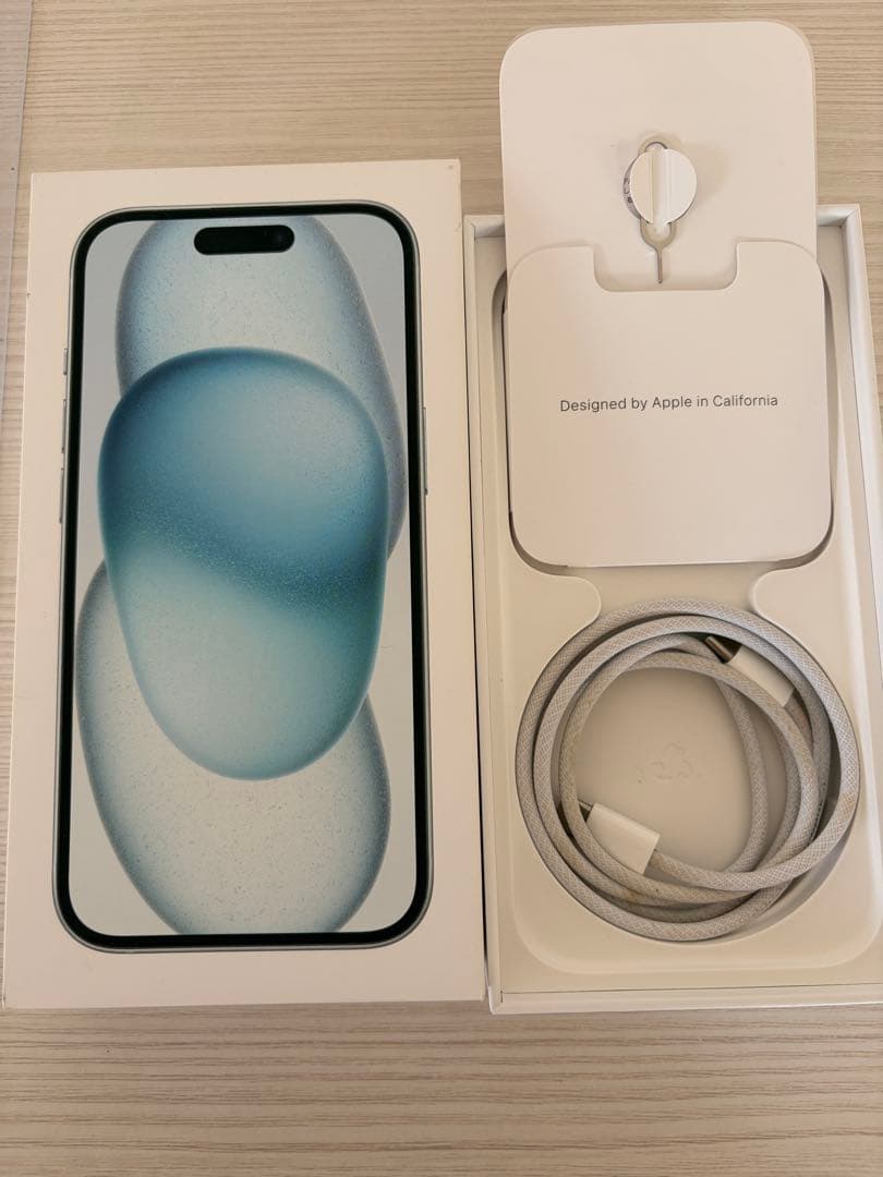 Apple iPhone 15ブルー 本体