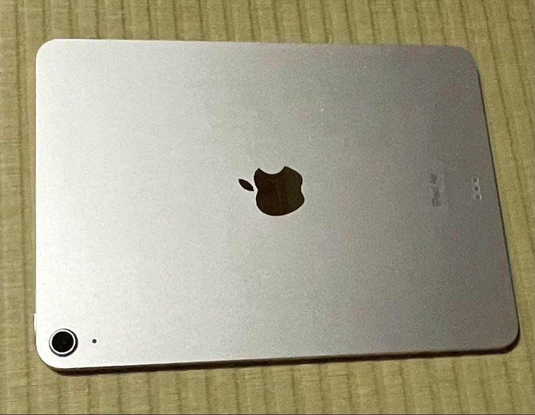 Apple iPad シルバー 10.9インチ 本体