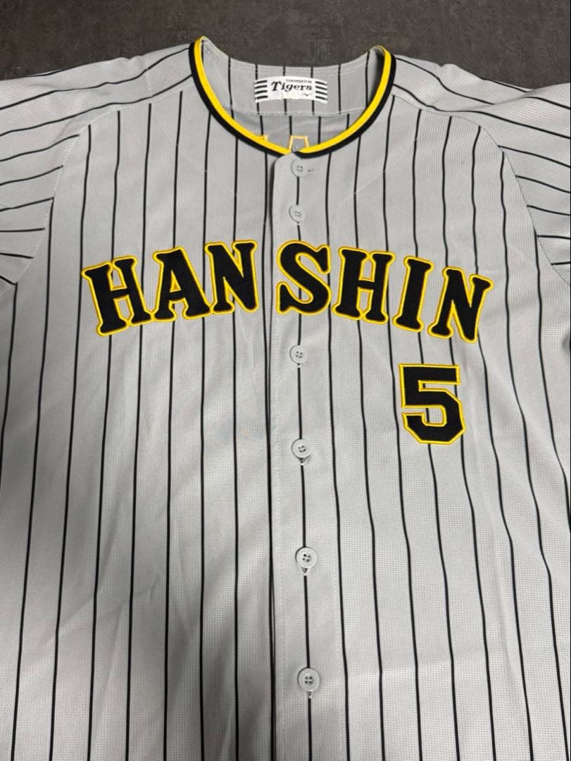阪神タイガース 近本選手 ビジターユニフォーム Mサイズ