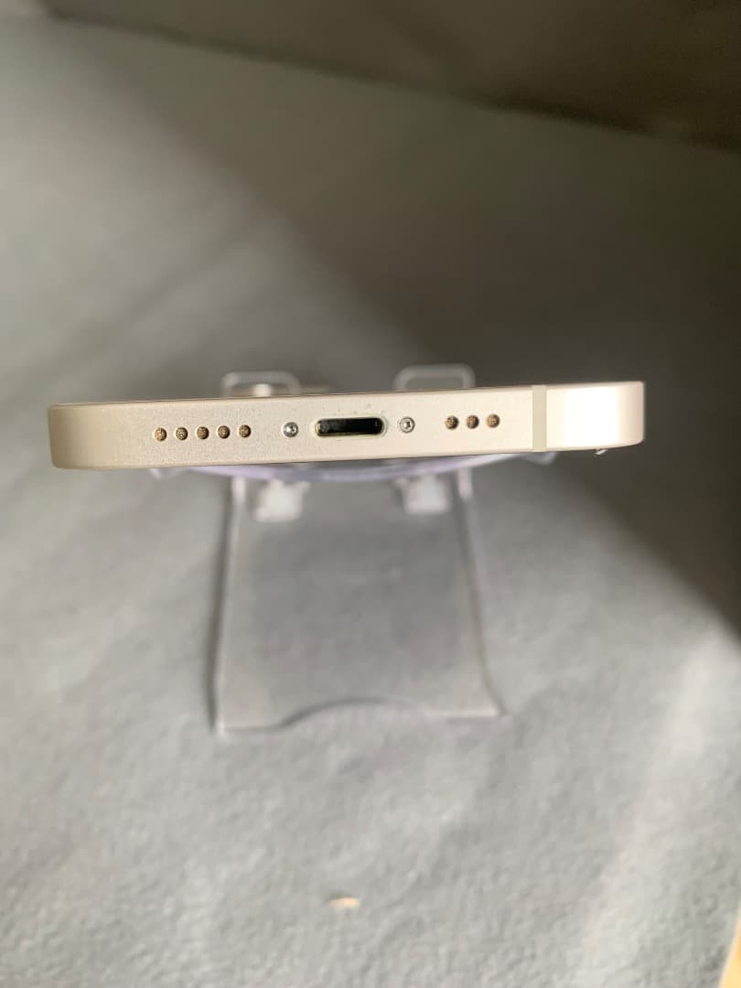 超美品　国内版　SIMフリー　iPhone12 128GB ホワイト色