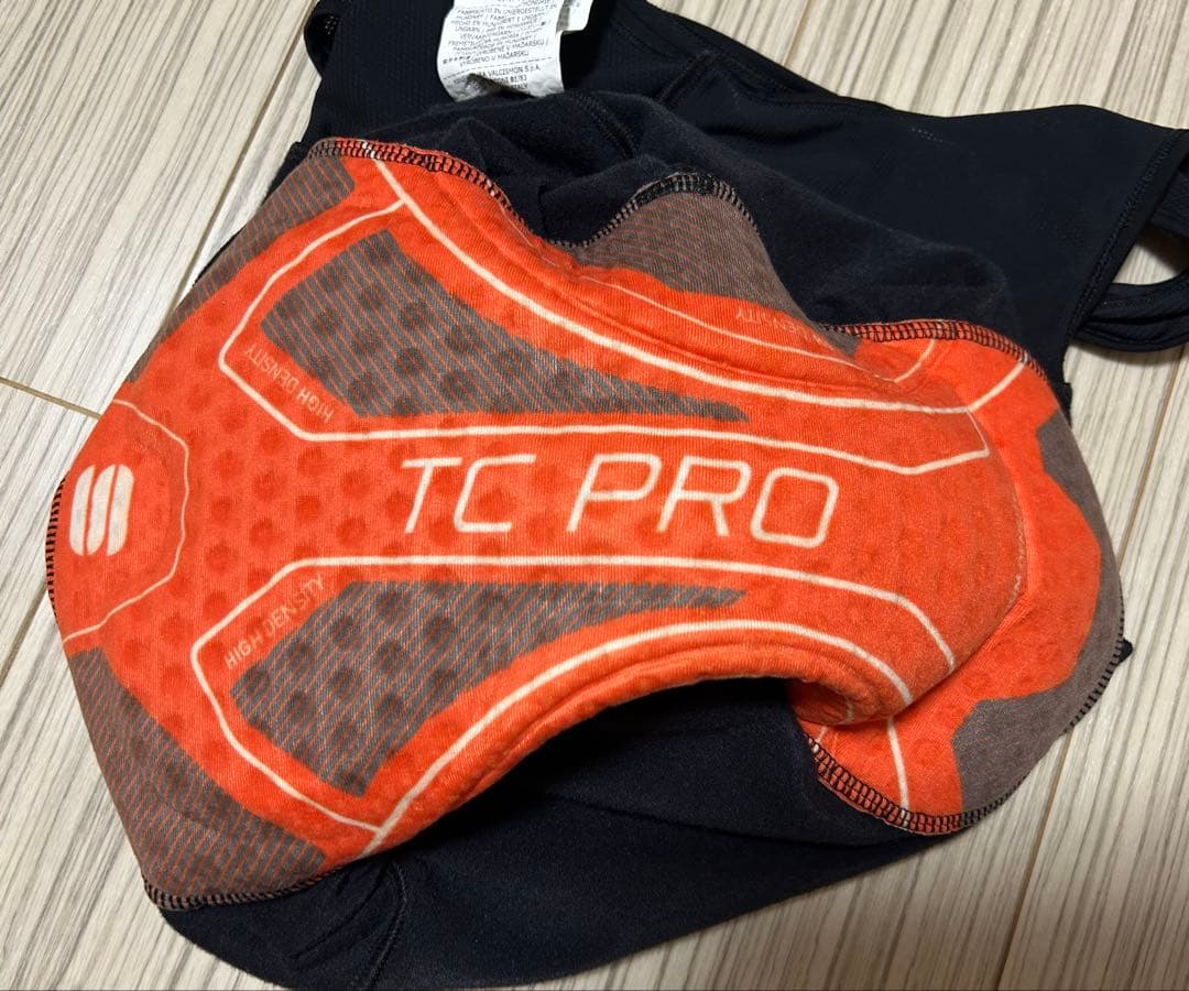 Sportful Fiandre NoRain 2 ビブショーツ