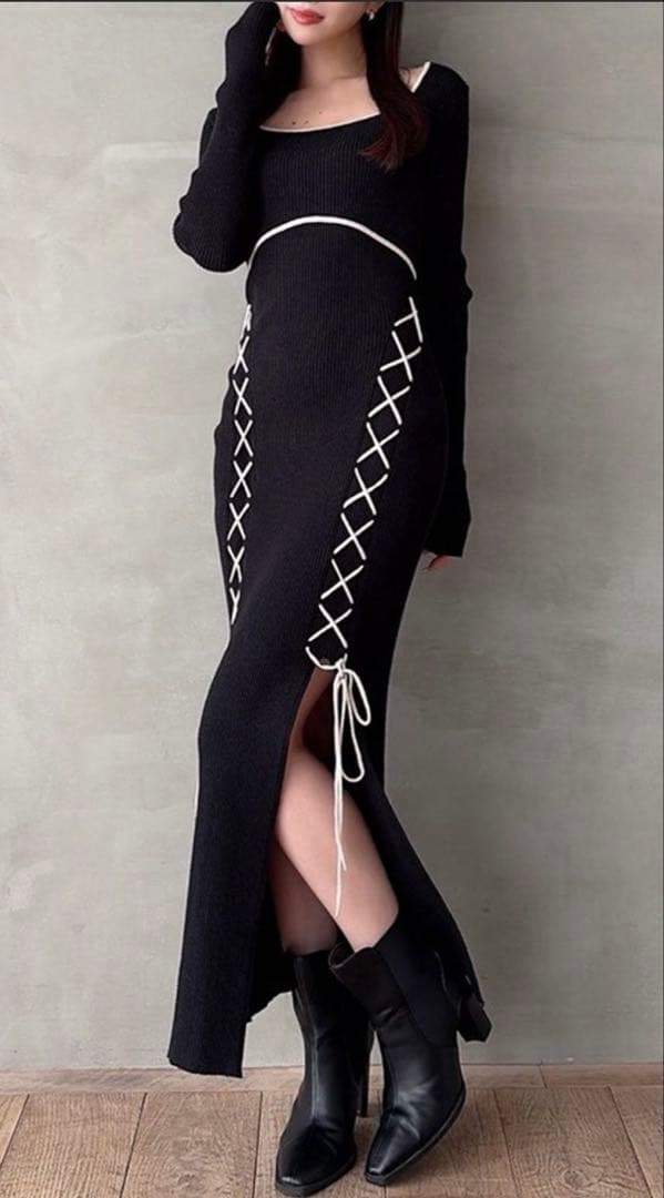 専用！新品！タグ付き！レースアップタイトニットワンピース