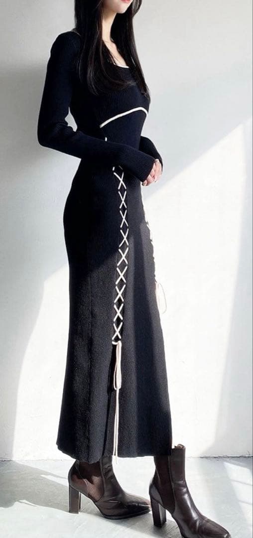 専用！新品！タグ付き！レースアップタイトニットワンピース