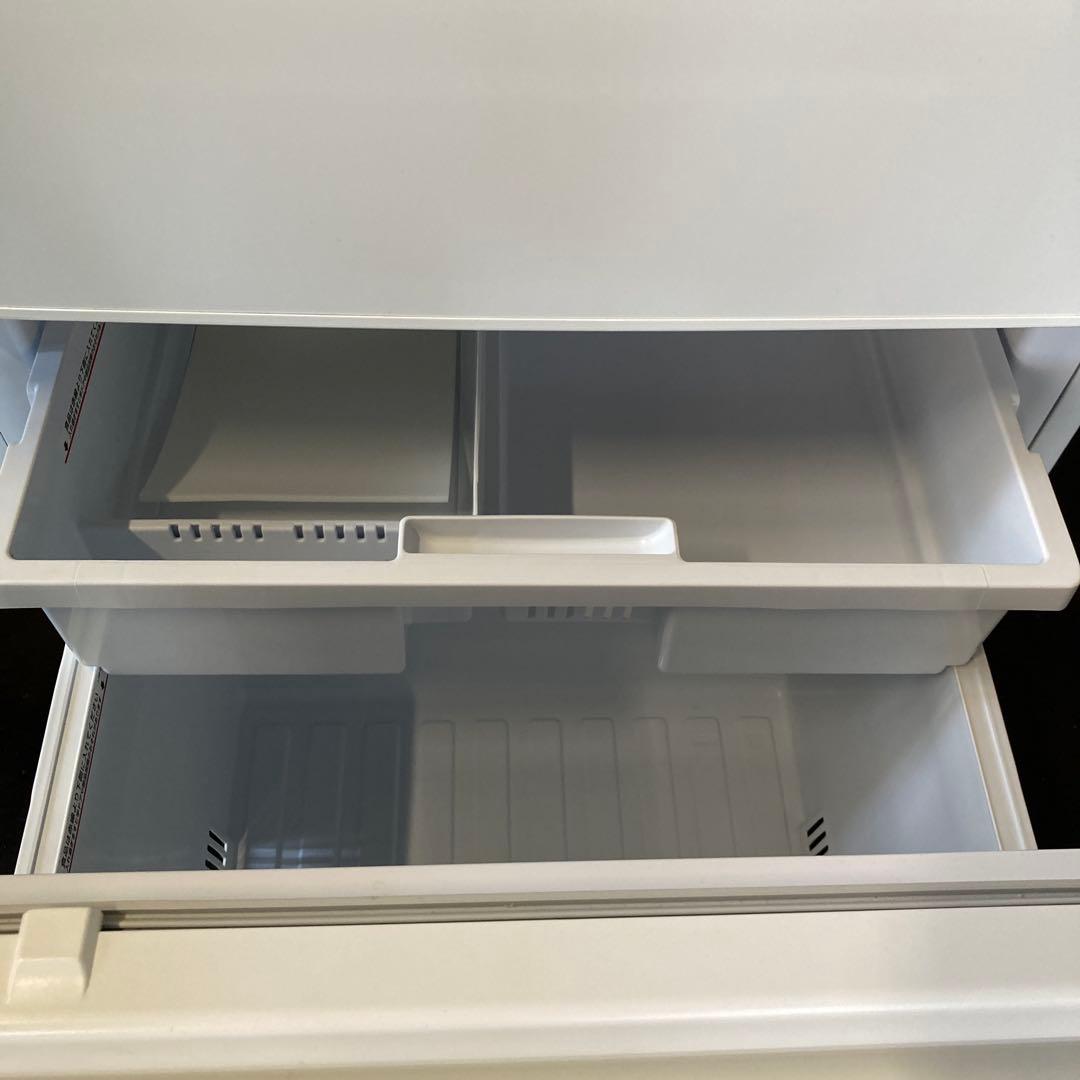 三菱 MR-C33J-W 3ドア冷蔵庫 Cシリーズ 330L MRC33JW