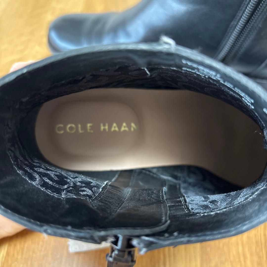 COLE HAAN ブラックショートブーツ　23㎝