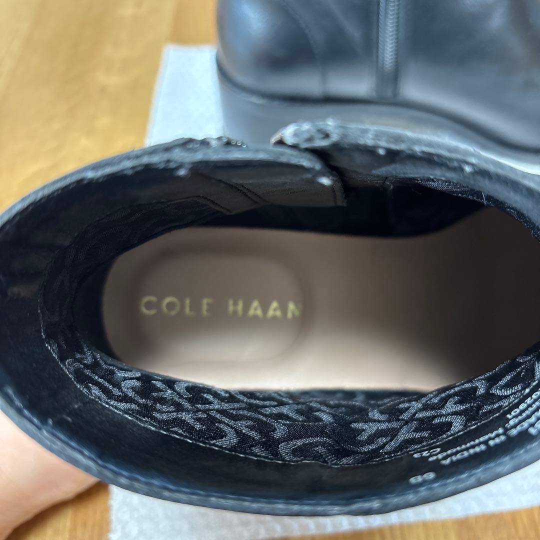COLE HAAN ブラックショートブーツ　23㎝