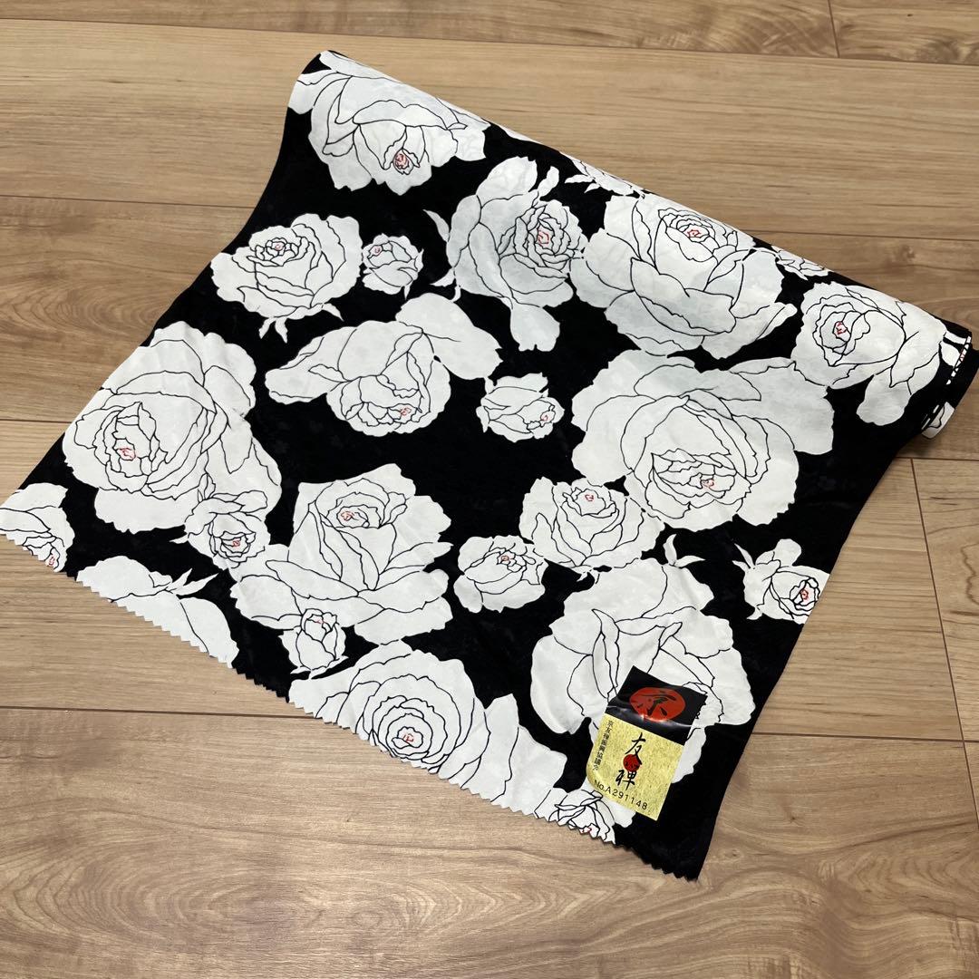 おしゃれな薔薇柄長襦袢